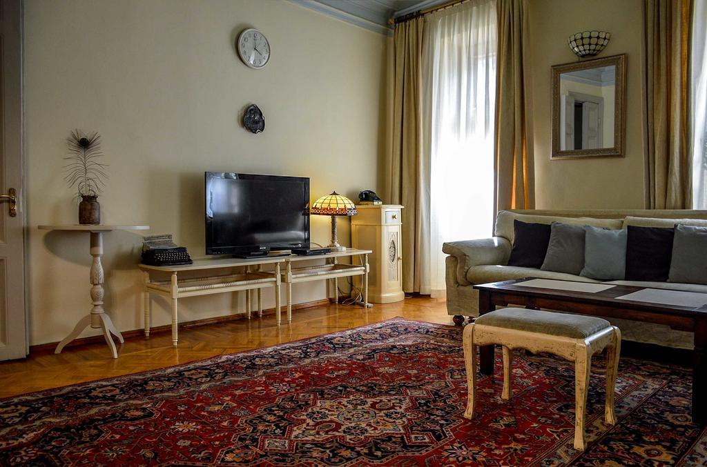 Vintazhnaya Apartment Odesa Exterior foto